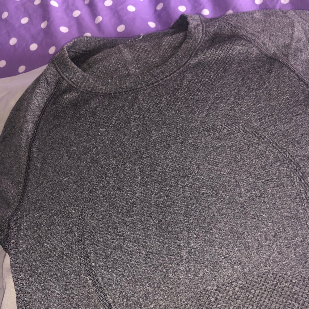 Lululemon top